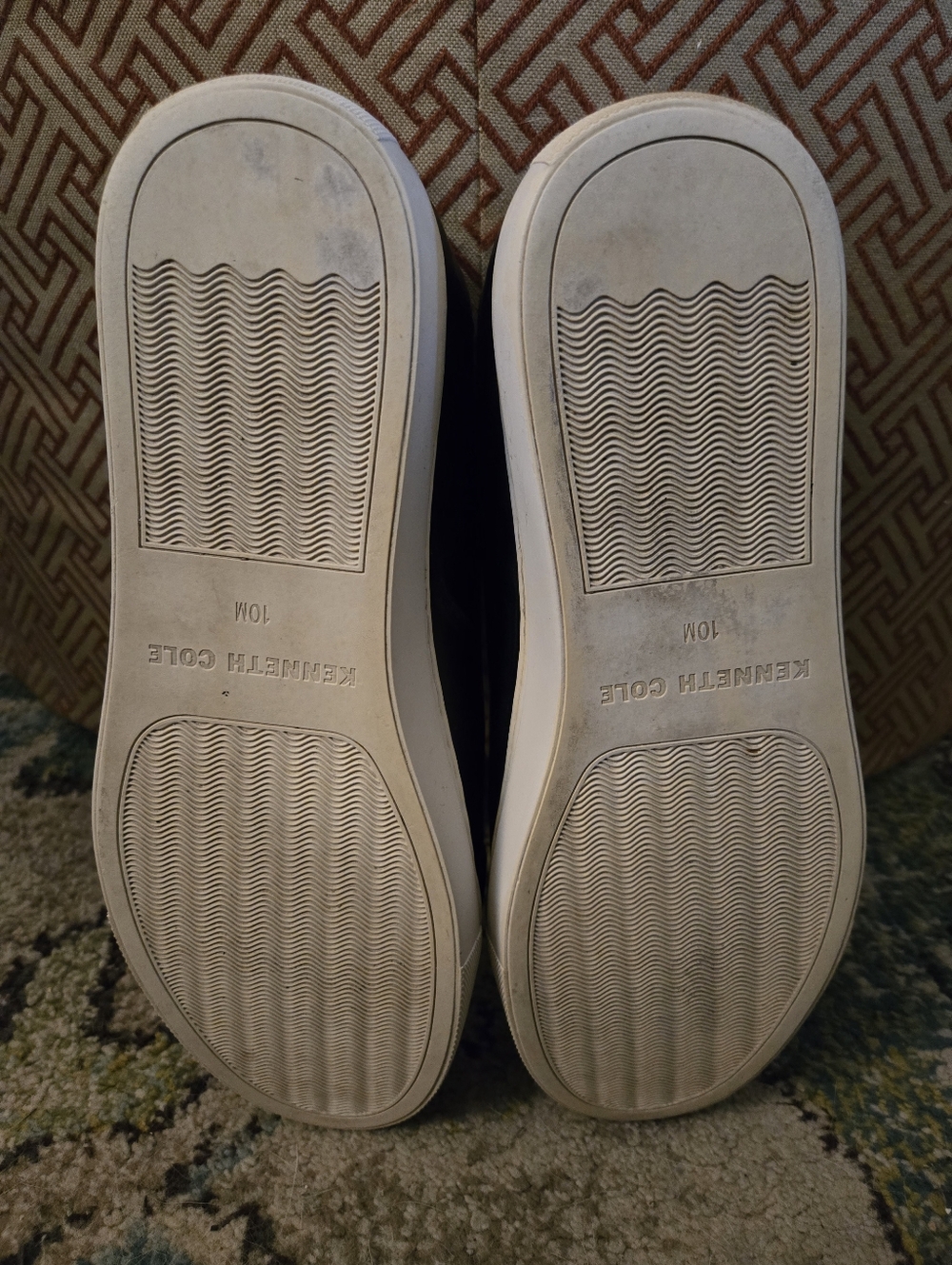 Kenneth Cole Kam Leather Pride Sneakers Womens Sz 10 - Picture 7 of 7